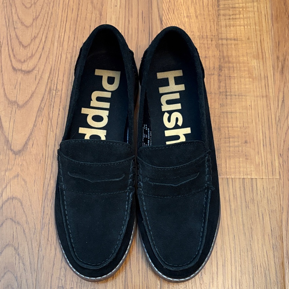 Hush Puppies Women’s Black Suede Penny Loafers, size 6